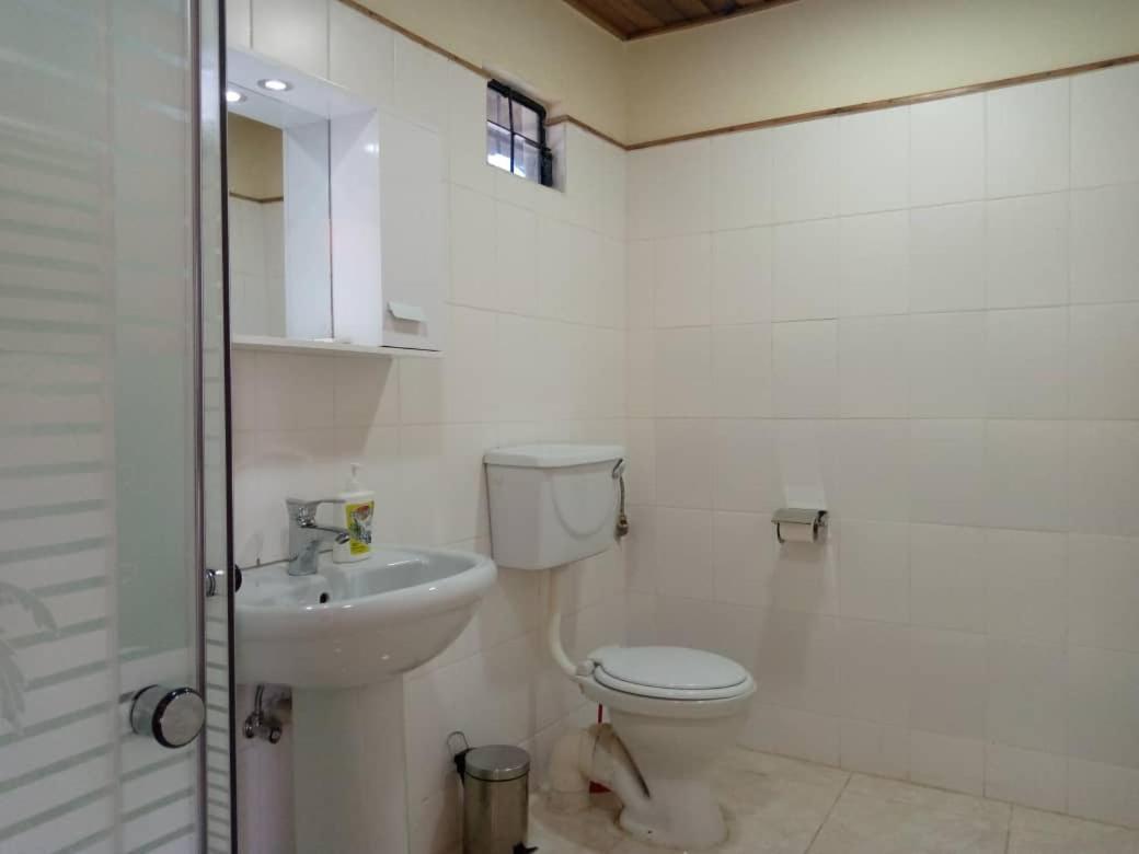 Bed and Breakfast Sonke Ball House Blantyre Exterior foto